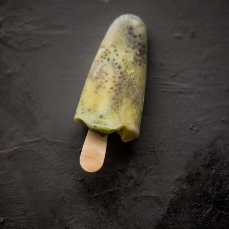 Popsicles_chia_kiwi